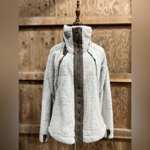 KÜHL Flight Jacket Italian Fleece Stone Small Italian Fleece Pockets Thumb Holes